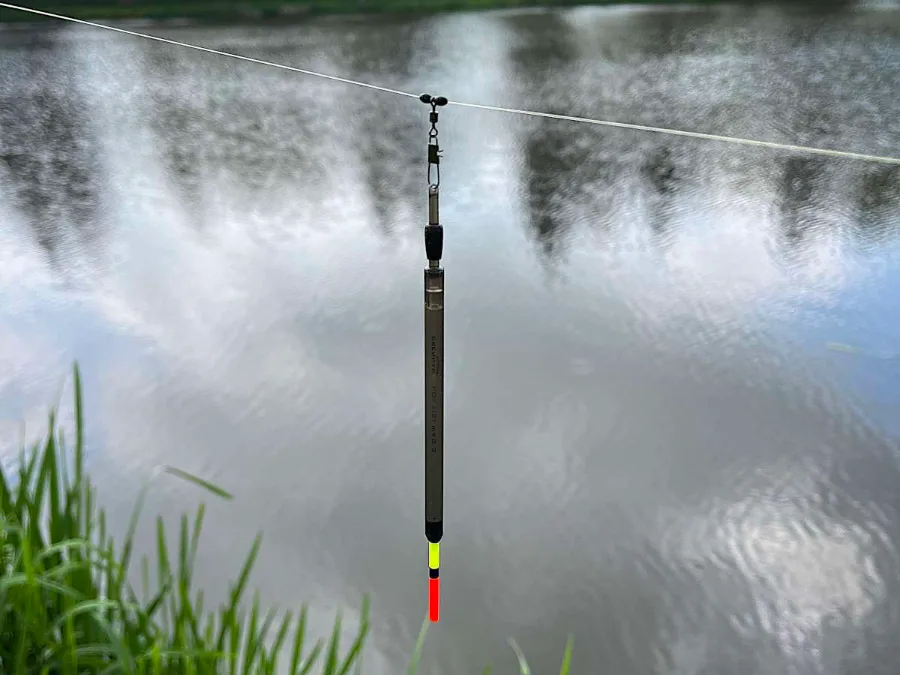 Waggler de pêche à l'anglaise