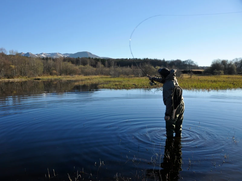 Gestuelle lancer mouche